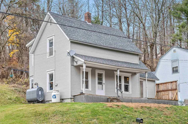 $175,000 | 54 Farwell Street, Barre, VT 05641