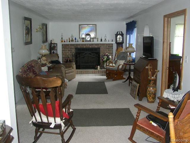2726 Flint River Road Lapeer, MI 48446 - Photo 7 of 52 P1010218.jpg