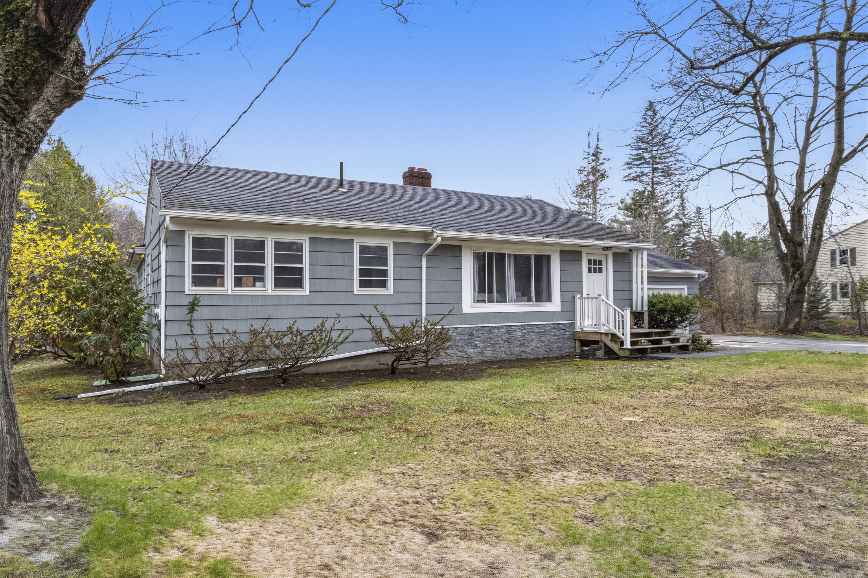 78 West River Road Waterville, ME 04901 - Photo 4 of 46 78 W River Rd_105