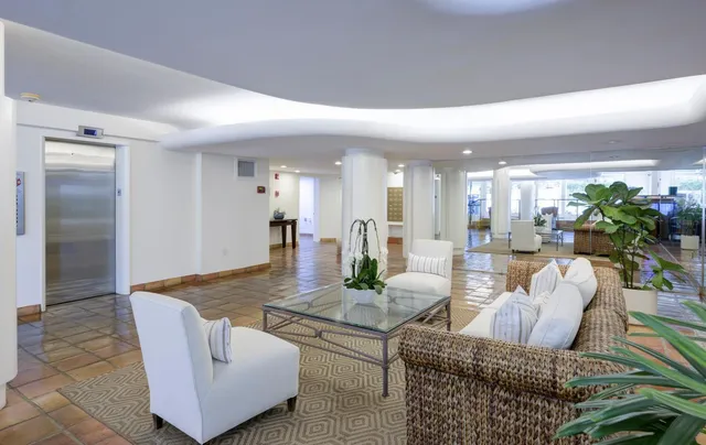 $18,500 | 170 North Ocean Boulevard, Unit 307, Palm Beach, FL 33480