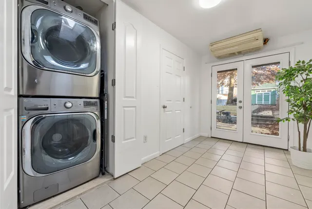 $3,650 | 40 Van Reypen Street, Jersey City, NJ 07306