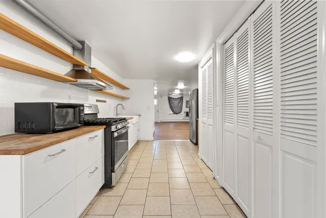 $3,650 | 40 Van Reypen Street, Jersey City, NJ 07306