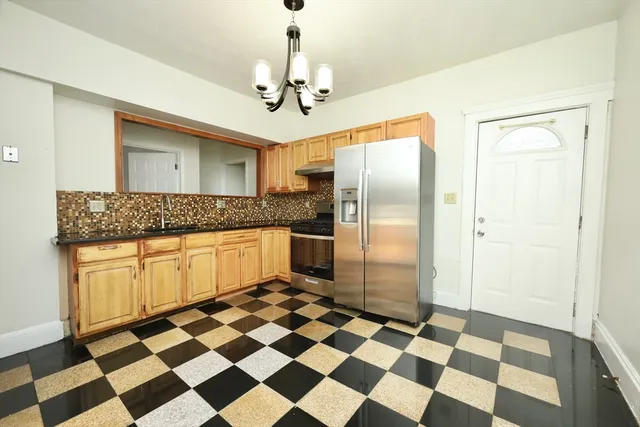 $3,150 | 488 Pleasant Street, Unit 1, Malden, MA 02148