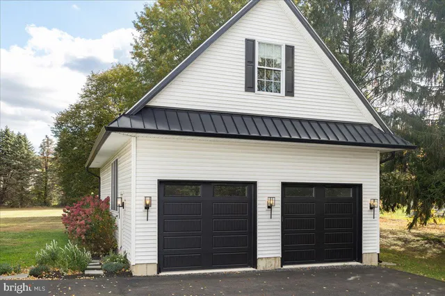 $1,390,000 | 5978 Shetland Drive, Doylestown, PA 18902