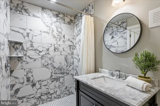 $1,390,000 | 5978 Shetland Drive, Doylestown, PA 18902