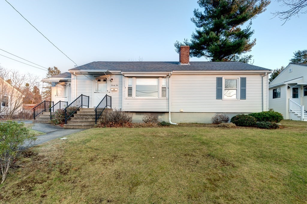 22 Thornton Road Worcester, MA 01606 - Photo 1 of 19 Gallery Image 1