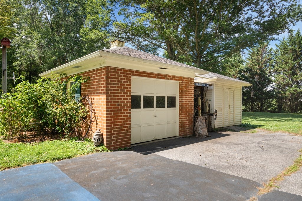 1110 West Ridge Road Wytheville, VA 24382 - Photo 54 of 72 Gallery Image 54