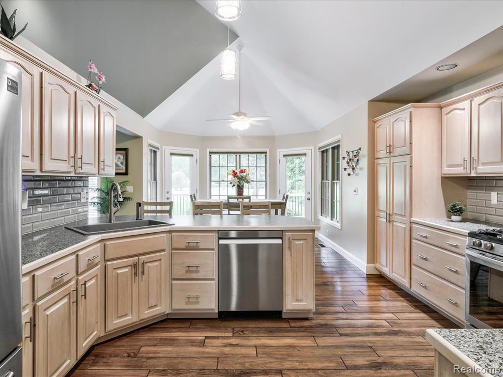 3421 Vincent Road North Street, MI 48049 - Photo 13 of 51 Gallery Image 13