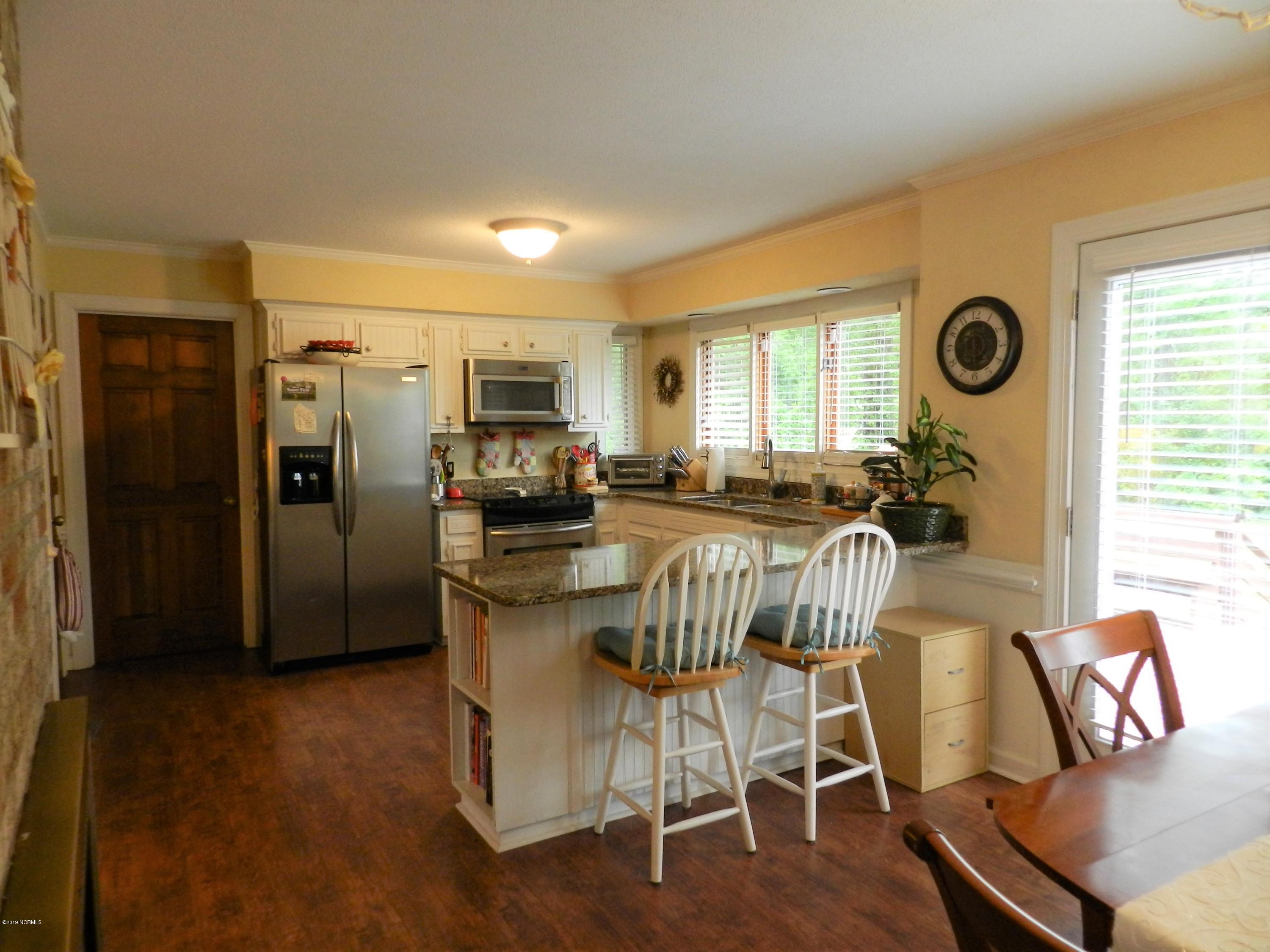 417 Boros Road New Bern, NC 28560 - Photo 9 of 23 DSCN3304