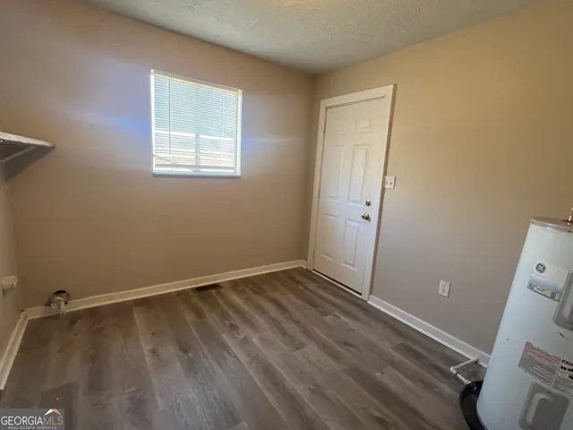 $900 | 2 7th Street, Unit F, Jackson, GA 30233