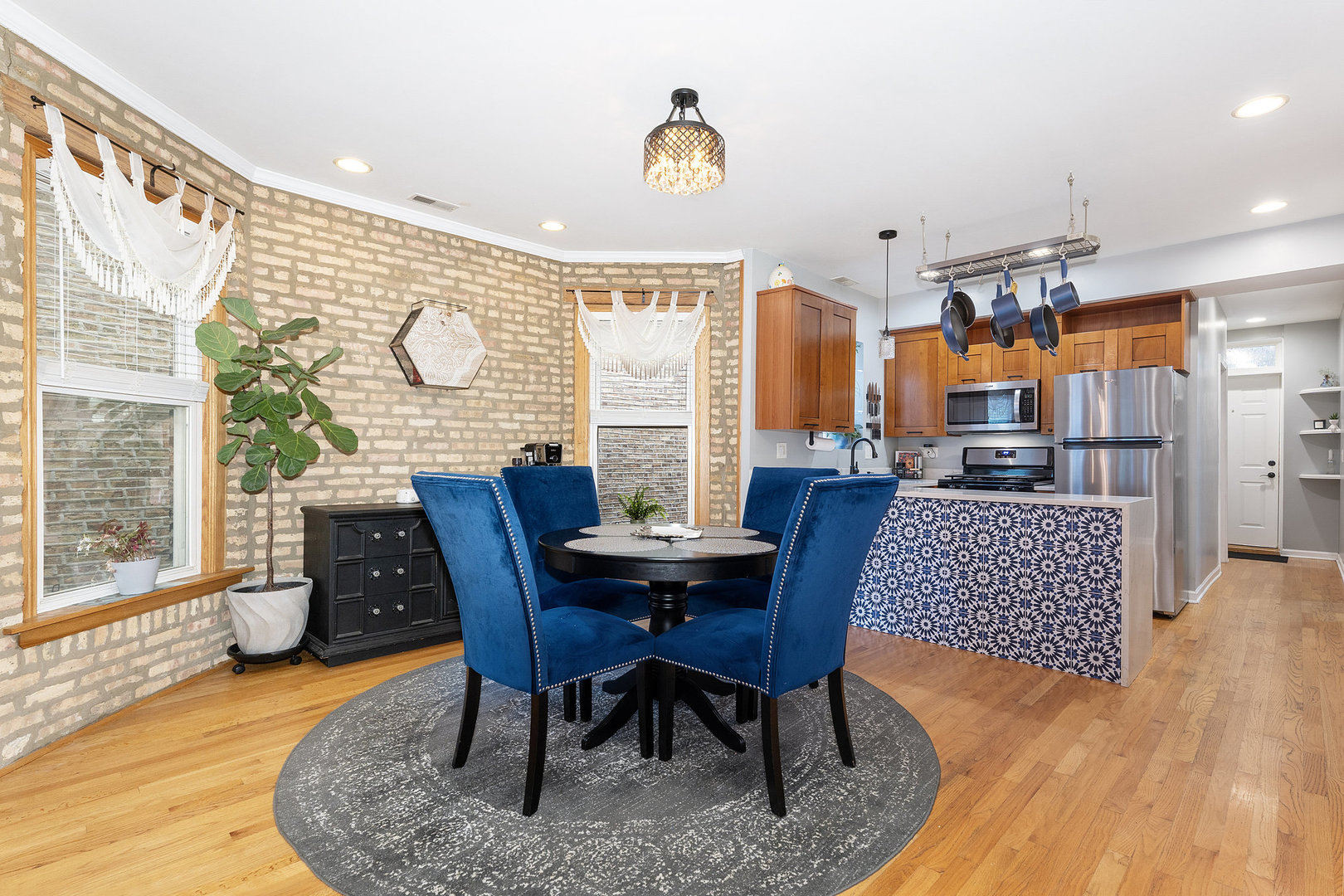 3436 North Ridgeway Avenue, Unit 1 Chicago, IL 60618 - Photo 8 of 26 Gallery Image 8