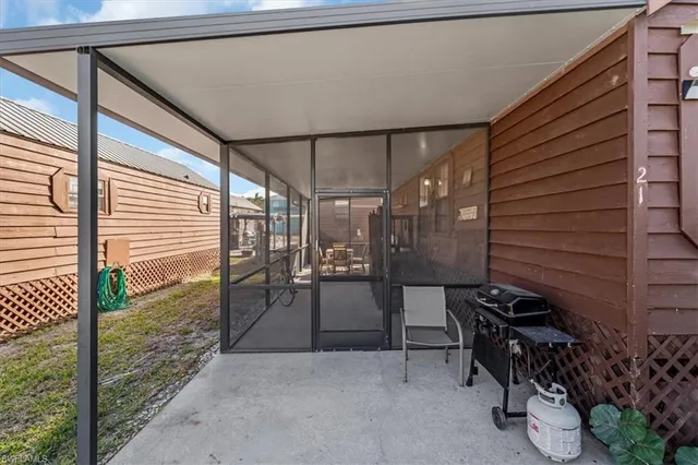 $160,000 | 825 Copeland Avenue, Unit 21, Everglades City, FL 34139