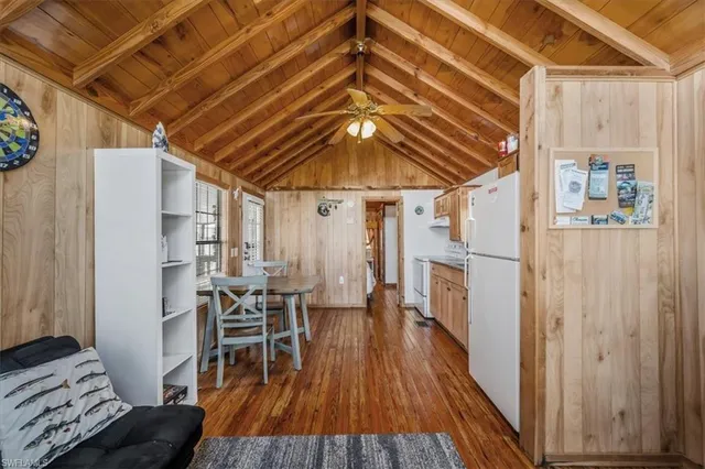 $160,000 | 825 Copeland Avenue, Unit 21, Everglades City, FL 34139