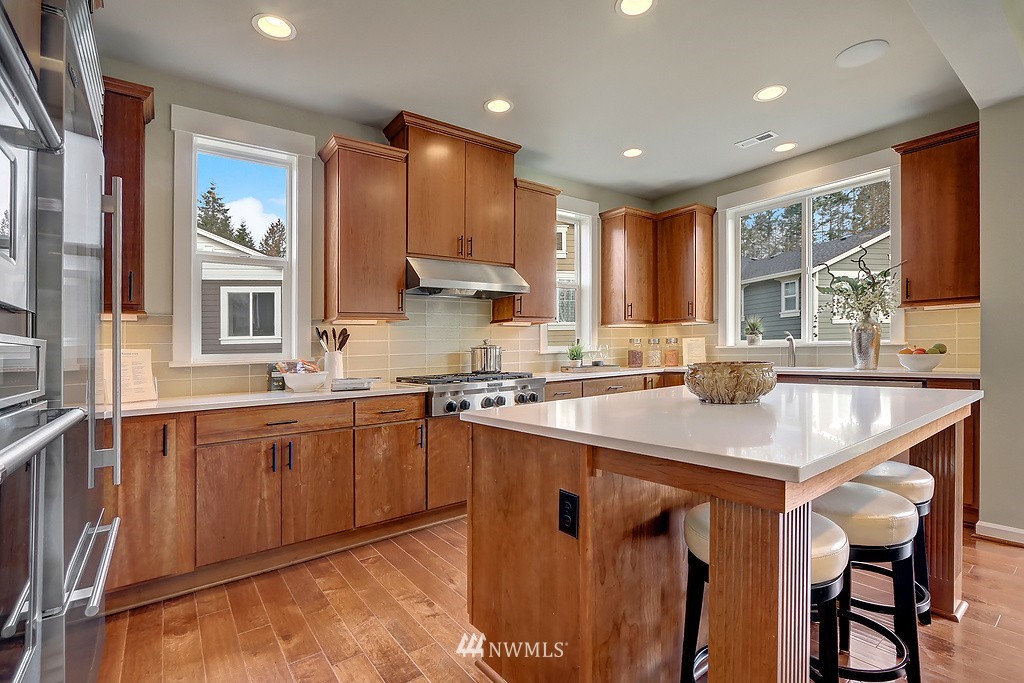 18627 45th Avenue Southeast Bothell, WA 98012 - Photo 6 of 23 Gallery Image 6
