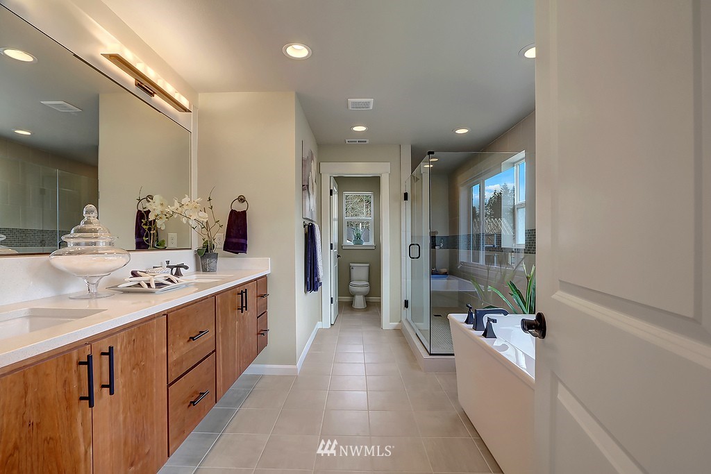 18627 45th Avenue Southeast Bothell, WA 98012 - Photo 10 of 23 Gallery Image 10
