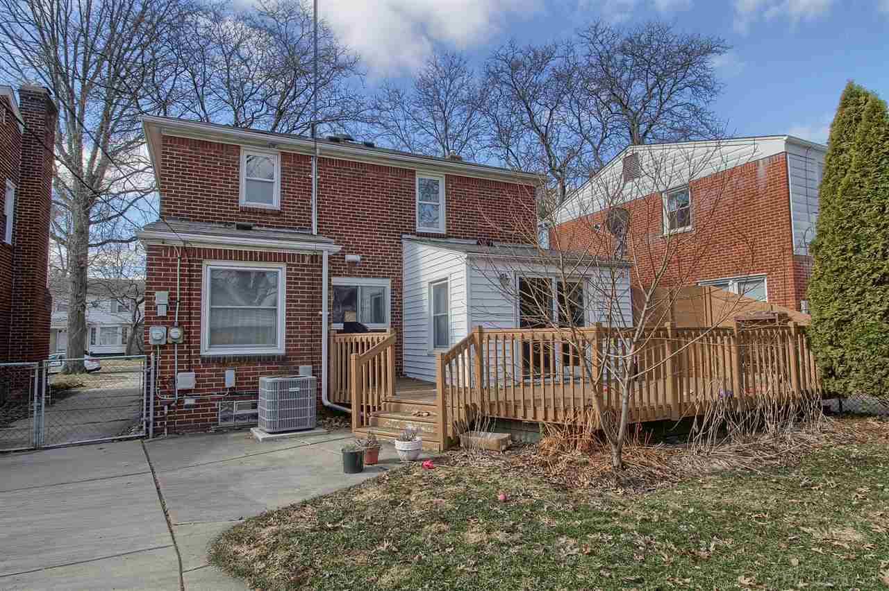 1990 Littlestone Road Grosse Pointe Woods, MI 48236 - Photo 31 of 32
