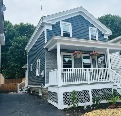 $194,900 | 246 West 5th Street, Oswego, NY 13126