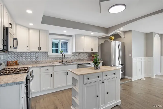 $194,900 | 246 West 5th Street, Oswego, NY 13126