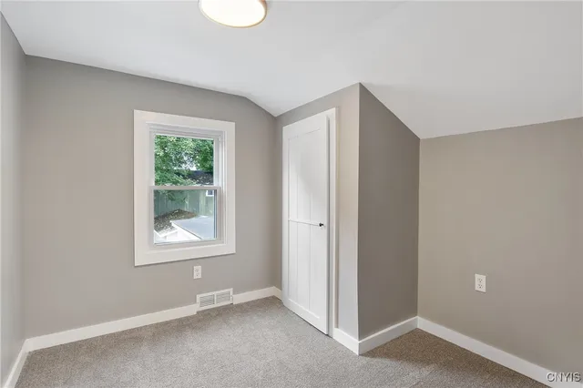 $194,900 | 246 West 5th Street, Oswego, NY 13126