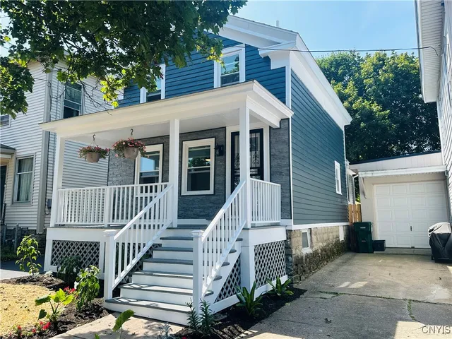 $194,900 | 246 West 5th Street, Oswego, NY 13126