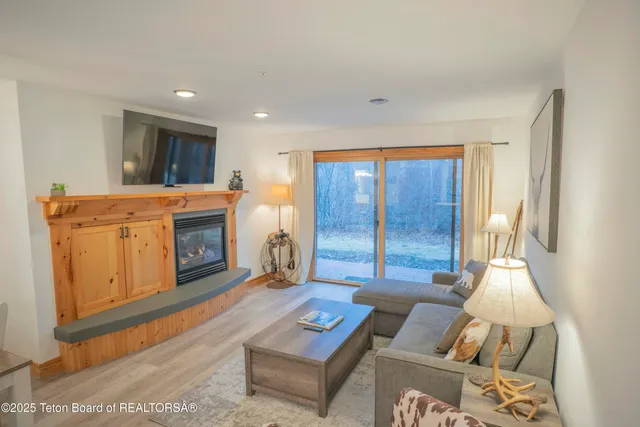 $545,000 | 2740 Shadowmoon Lane, Unit 314, Driggs, ID 83422