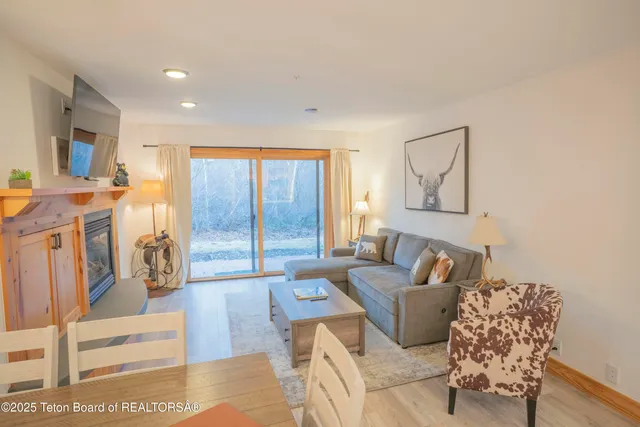 $545,000 | 2740 Shadowmoon Lane, Unit 314, Driggs, ID 83422