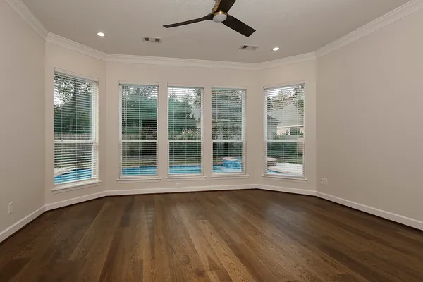$1,489,000 | 170 Golden Shadow Circle, The Woodlands, TX 77381
