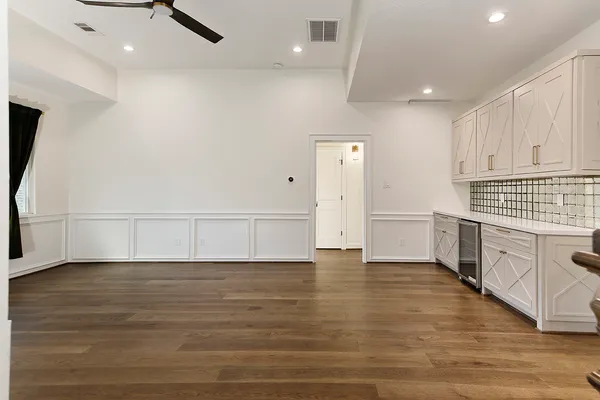 $1,489,000 | 170 Golden Shadow Circle, The Woodlands, TX 77381