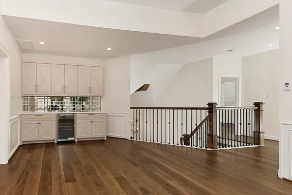 $1,489,000 | 170 Golden Shadow Circle, The Woodlands, TX 77381