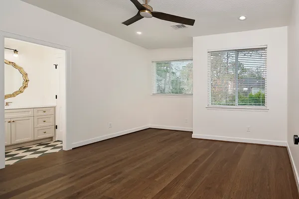 $1,489,000 | 170 Golden Shadow Circle, The Woodlands, TX 77381
