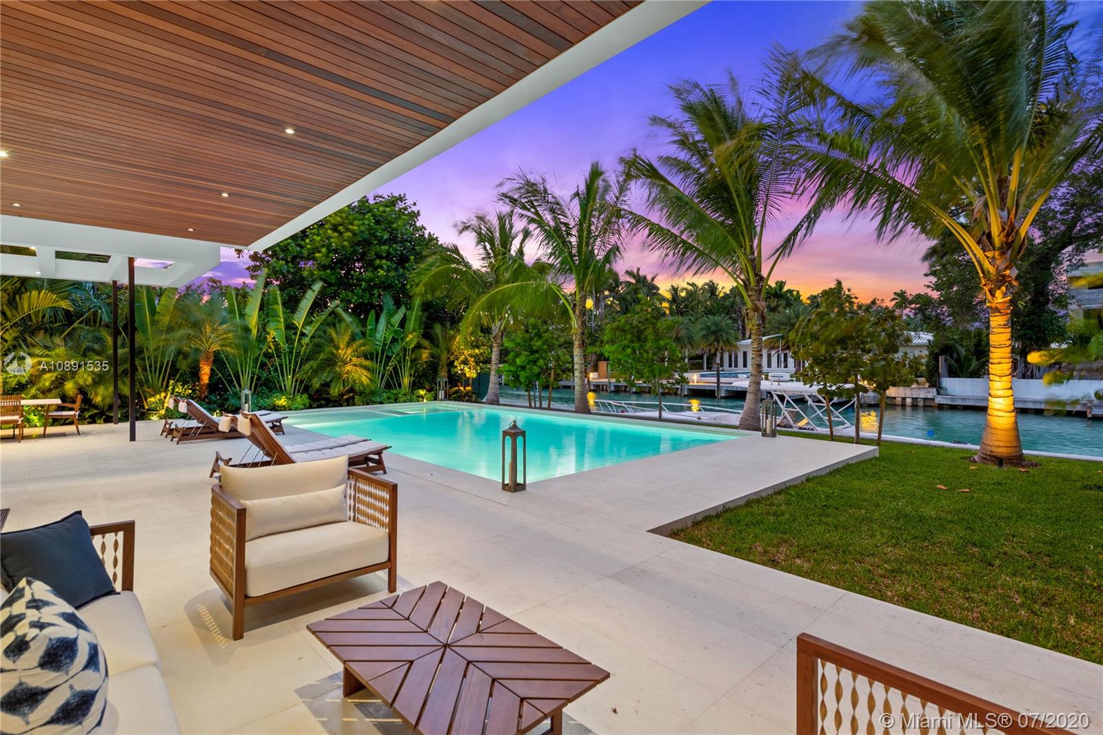 Sunset Islands Miami Beach, FL 33140 - Photo 59 of 72