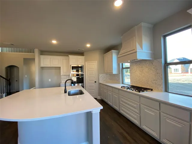 $459,990 | 140 Kenilworth Lane, Greenville, TX 75401