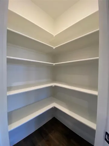 $459,990 | 140 Kenilworth Lane, Greenville, TX 75401