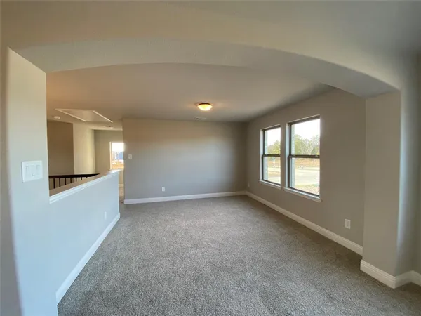 $459,990 | 140 Kenilworth Lane, Greenville, TX 75401