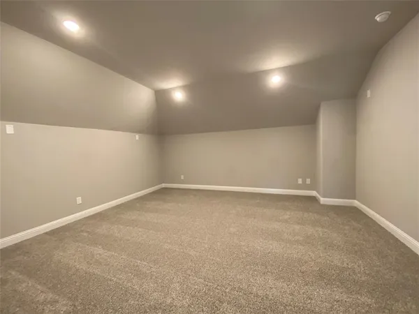 $459,990 | 140 Kenilworth Lane, Greenville, TX 75401