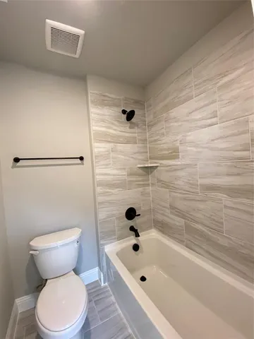 $459,990 | 140 Kenilworth Lane, Greenville, TX 75401