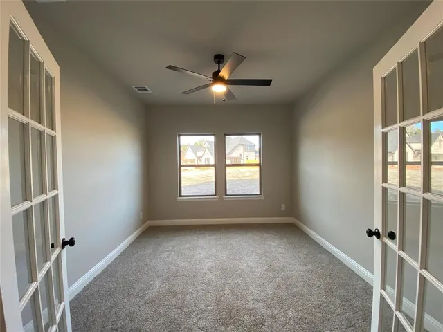 $459,990 | 140 Kenilworth Lane, Greenville, TX 75401