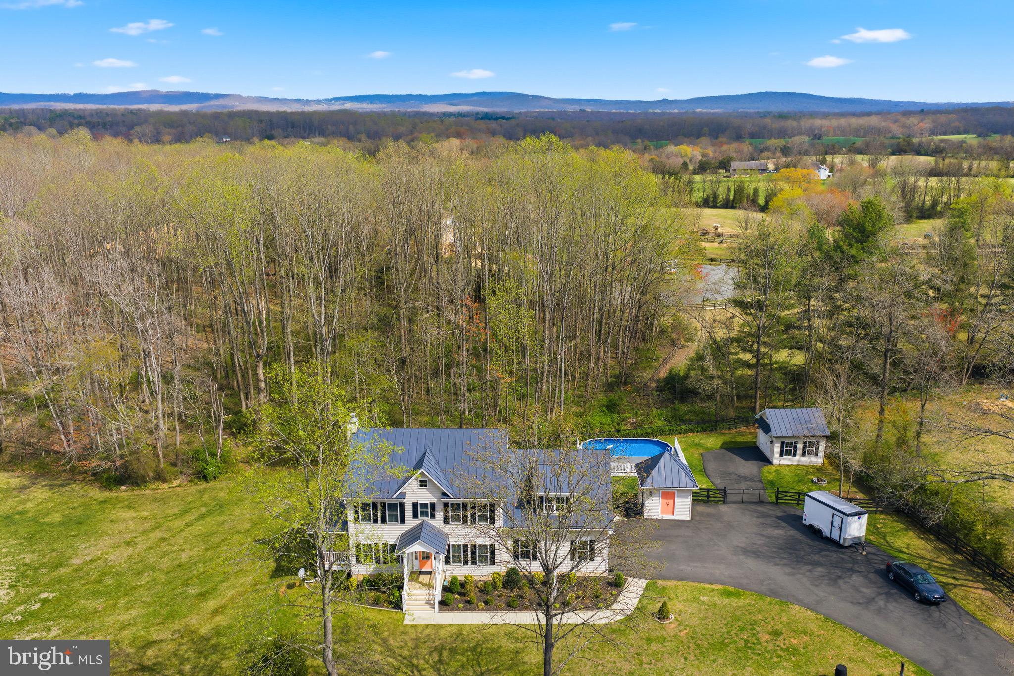 7135 Leeds Manor Road Marshall, VA 20115 - Photo 8 of 48