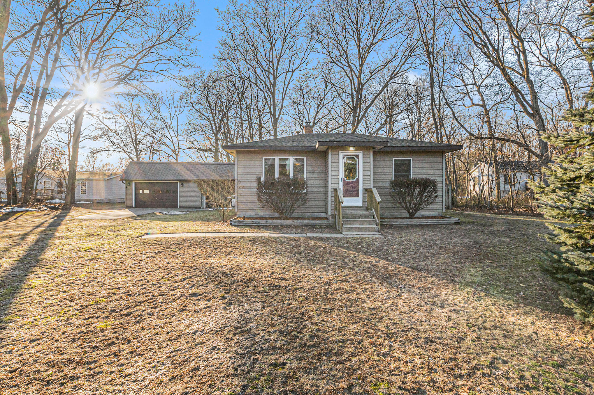 1671 South Brooks Road Muskegon, MI 49442 - Photo 1 of 27 1671 S Brooks Rd872