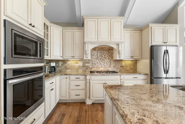 $1,265,000 | 124 Eagle Circle, Vonore, TN 37885