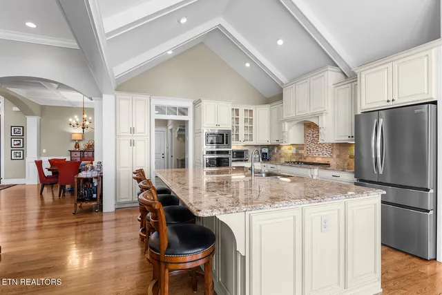 $1,265,000 | 124 Eagle Circle, Vonore, TN 37885