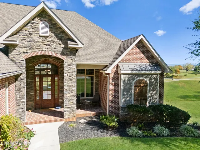 $1,265,000 | 124 Eagle Circle, Vonore, TN 37885