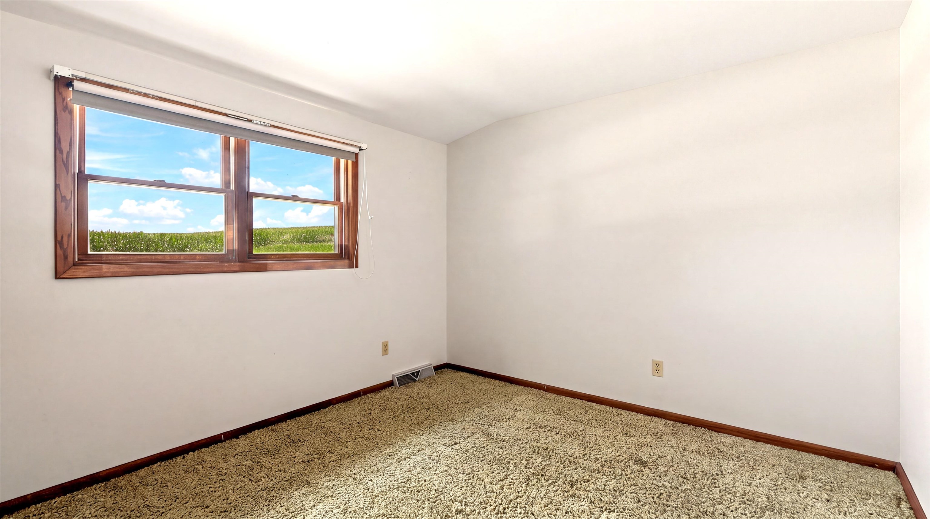 6058 Highway 23 Shullsburg, WI 53586 - Photo 14 of 34 Gallery Image 14