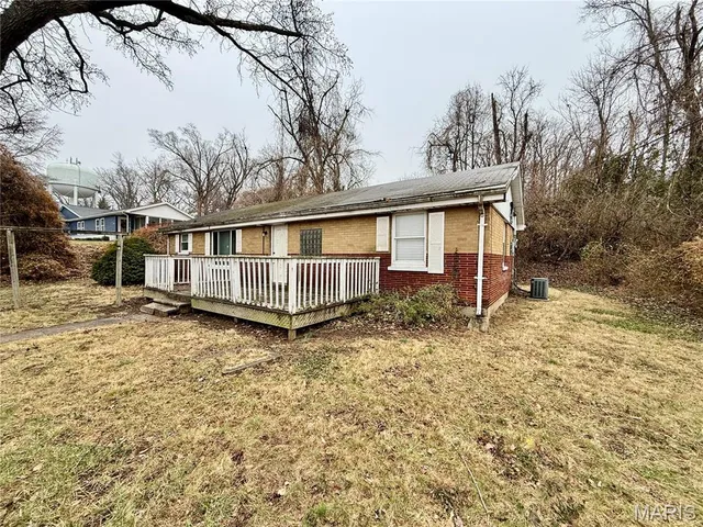 $55,000 | 322 Tower Drive, East Alton, IL 62024