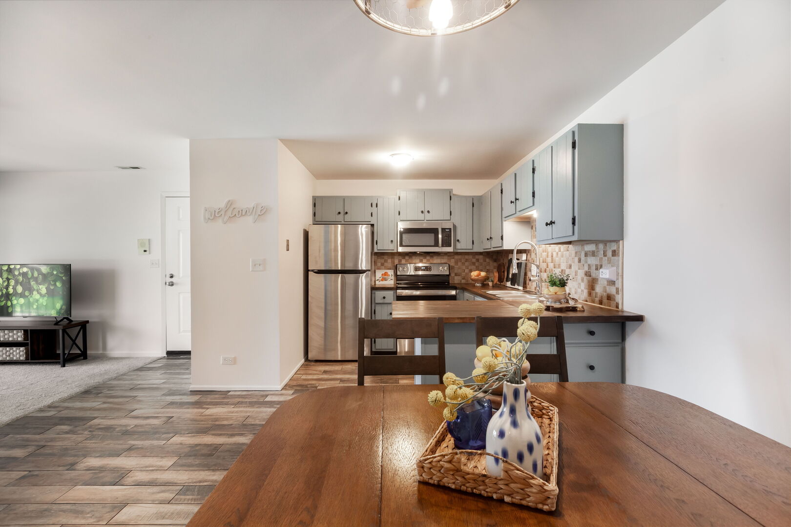 987 Golf Course Road, Unit 8 Crystal Lake, IL 60014 - Photo 8 of 17