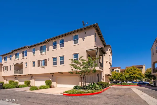 $669,000 | 586 Pioneer Street, Camarillo, CA 93010