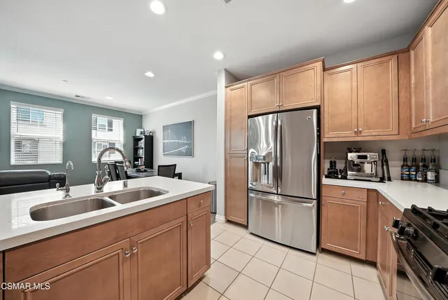 $669,000 | 586 Pioneer Street, Camarillo, CA 93010