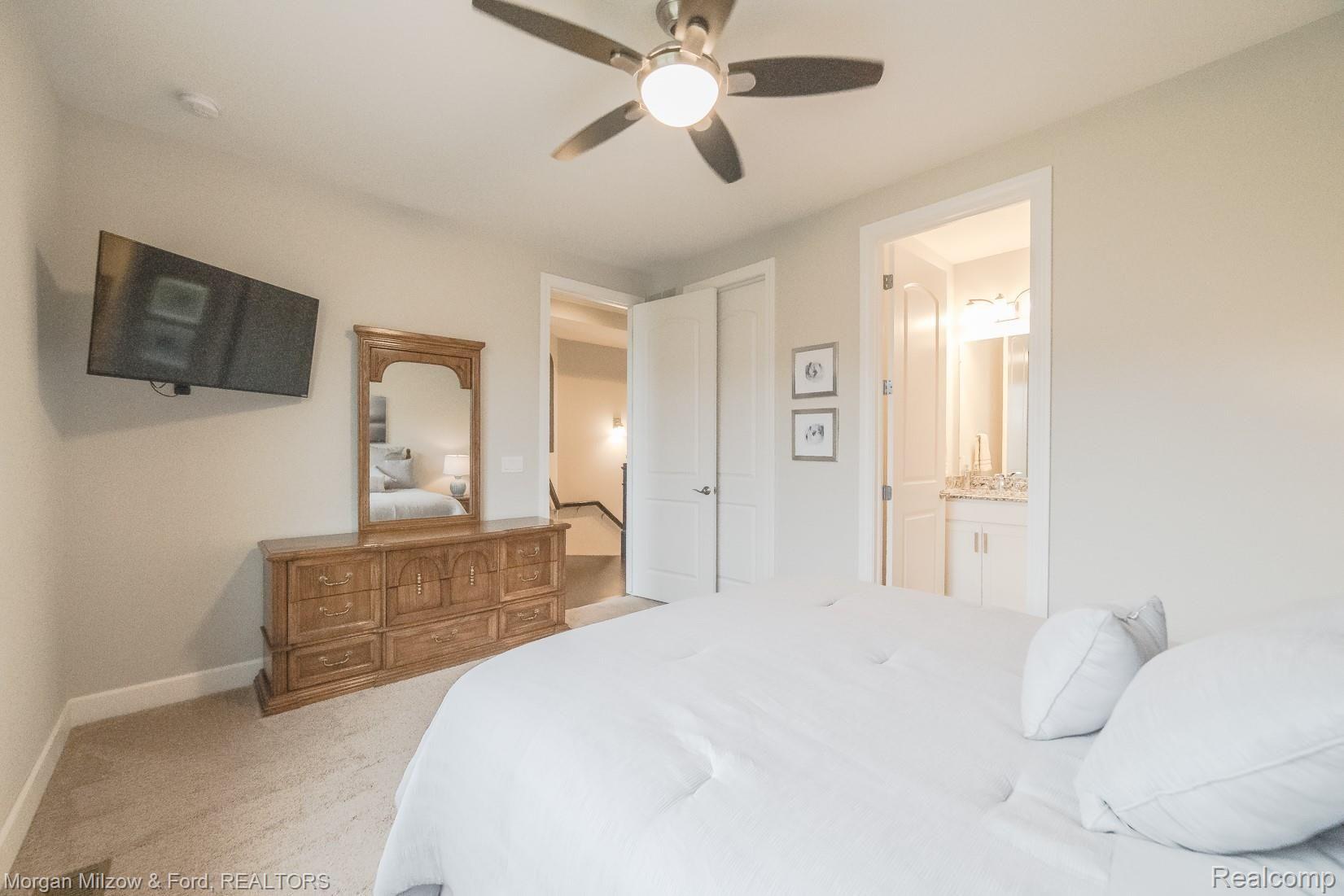 5490 Woodfall Road Clarkston, MI 48348 - Photo 24 of 50 5490 Woodfall-25.jpg