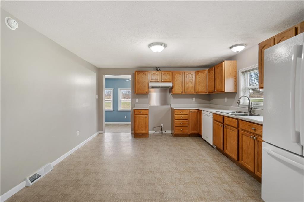 340 Labelle Road East Millsboro, PA 15433 - Photo 6 of 24 Gallery Image 6