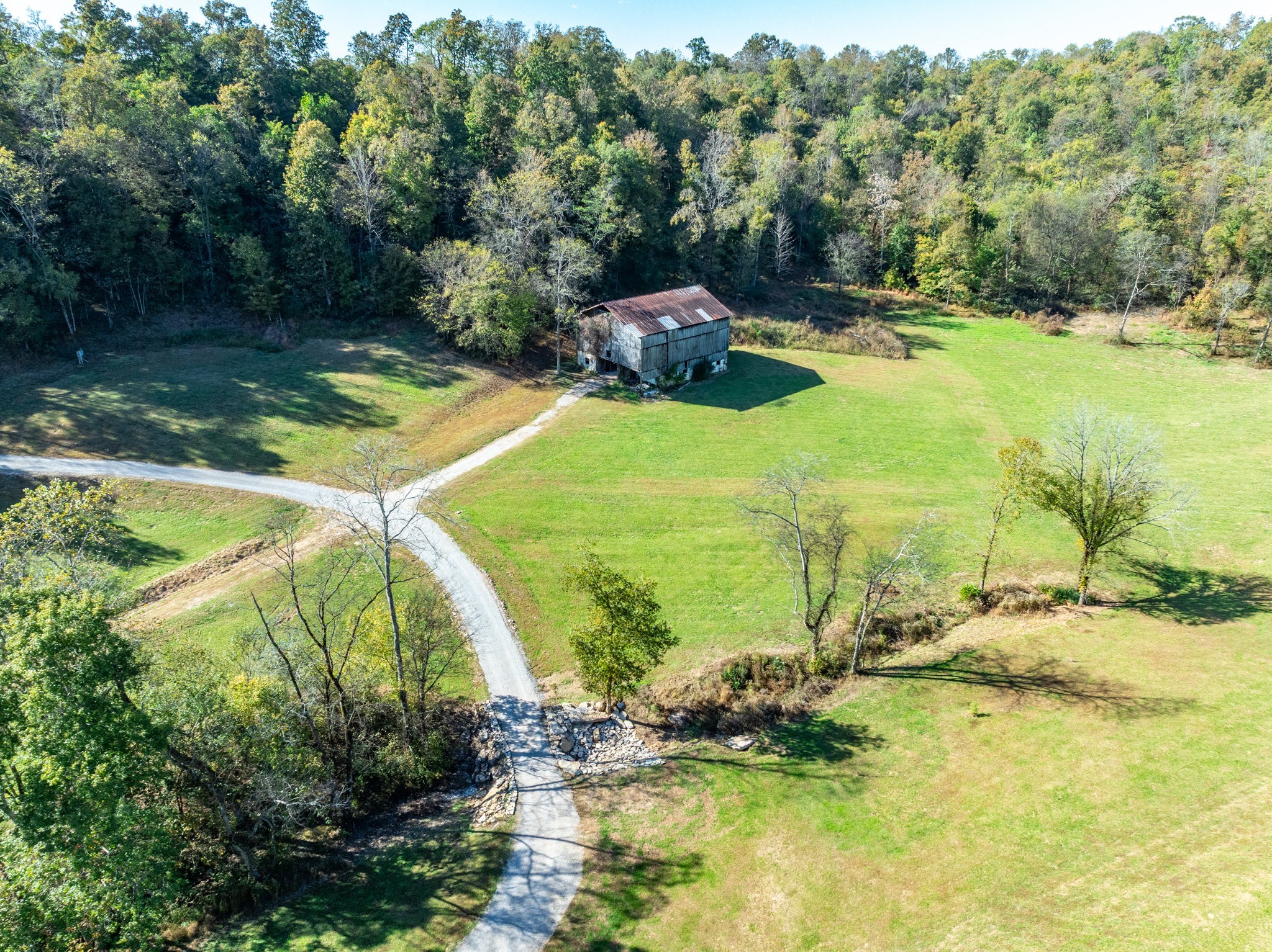 564 Mt Olive Cemetery Road Lynnville, TN 38472 - Photo 92 of 96 a view of a lake with houses